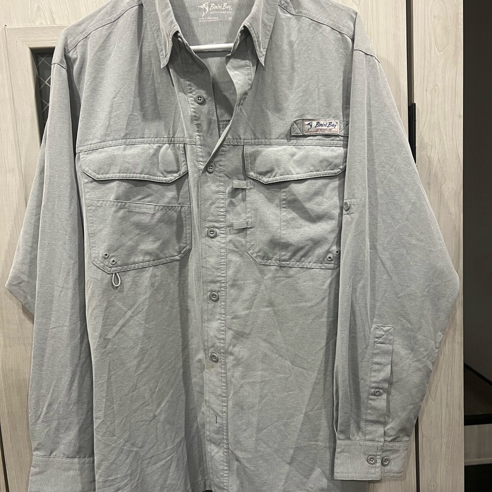 Bass Pro Shops Gray Button-Up Shirt